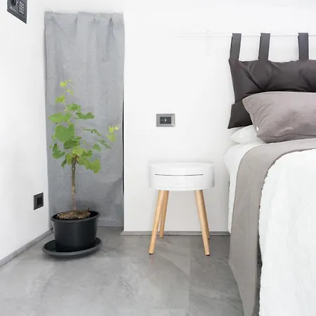 Volcano's - Uva - The First Sustainable Eco - Chic In Sicily - * Catane